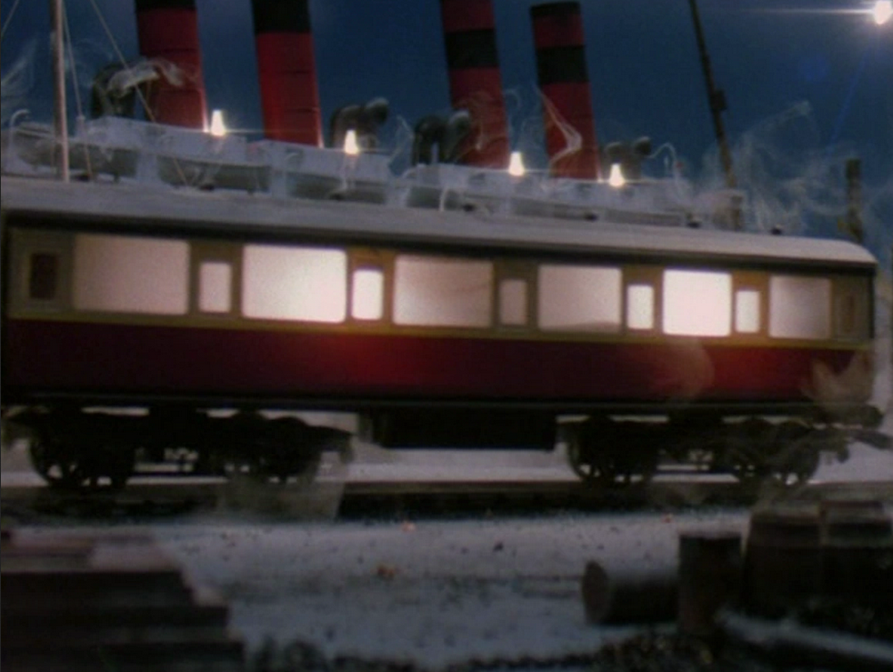 "Thomas & seine Freunde" - Holzeisenbahn "KNAPFORD EXPRESS COACH" (1996) - SELTENES MODELL - LEICHT BESPIELT