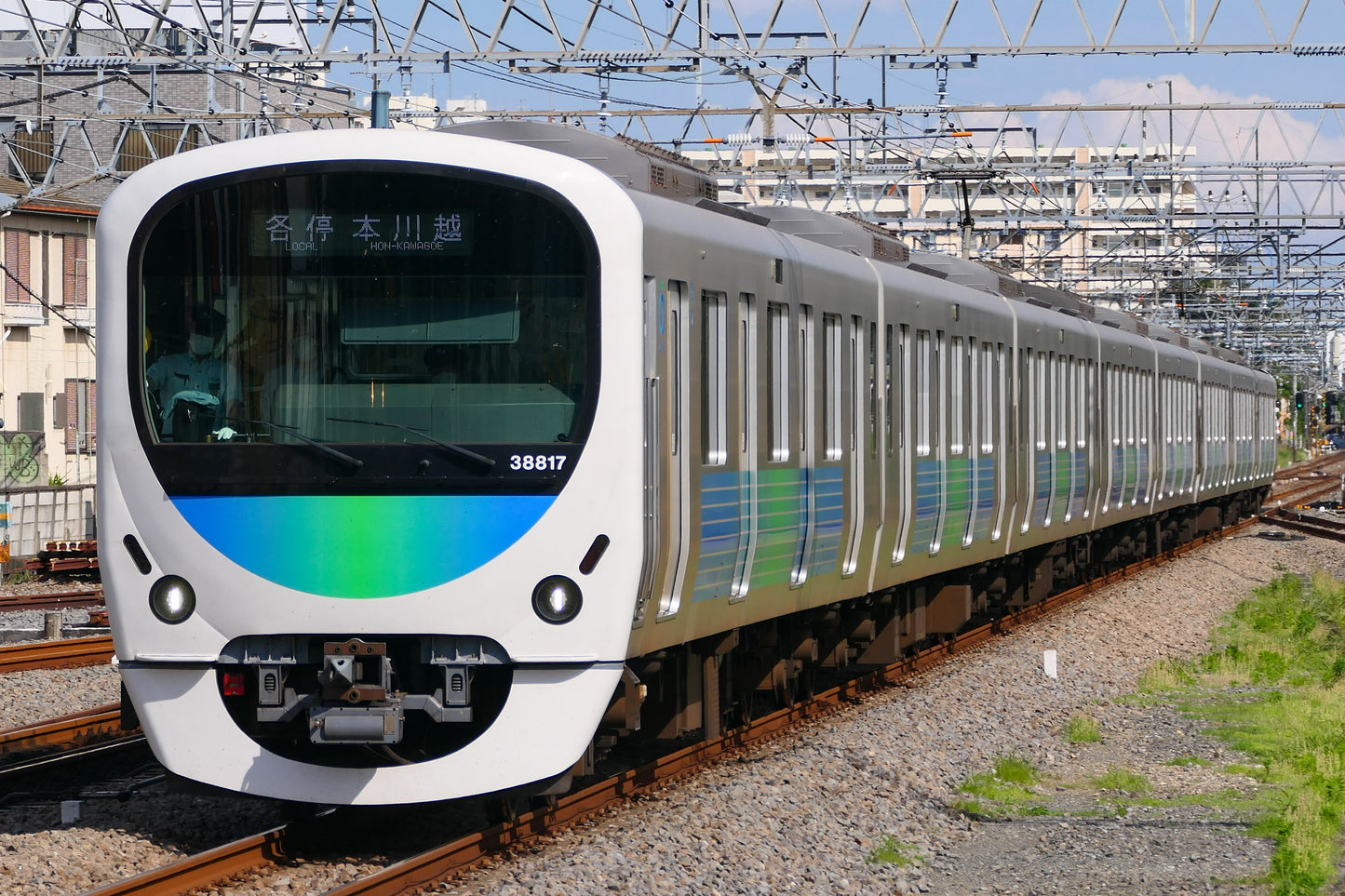 TOMY PLARAIL - SEIBU BAUREIHE 30000 "SMILE TRAIN" - BATTERIEBETRIEBEN - GEBRAUCHT - JAPAN-IMPORT